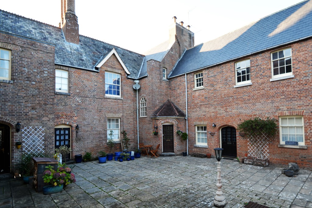 6 The Courtyard, Clyffe House, Tincleton Properties Maxgate